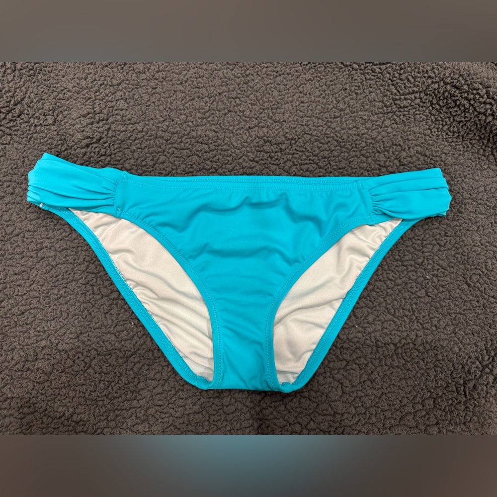 Victoria’s Secret The Knockout Bikini Bottoms L